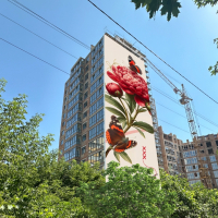 Квітковий стінопис: нова мистецька локація у ЖР “Княгинин”